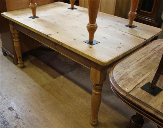 Pine kitchen table